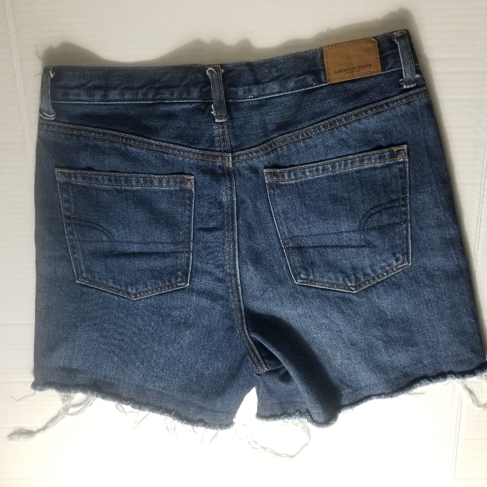 AMERICAN EAGLE WOMEN'S CUTOFF JEAN SHORTS SIZE 6 - Picture 11 of 12
